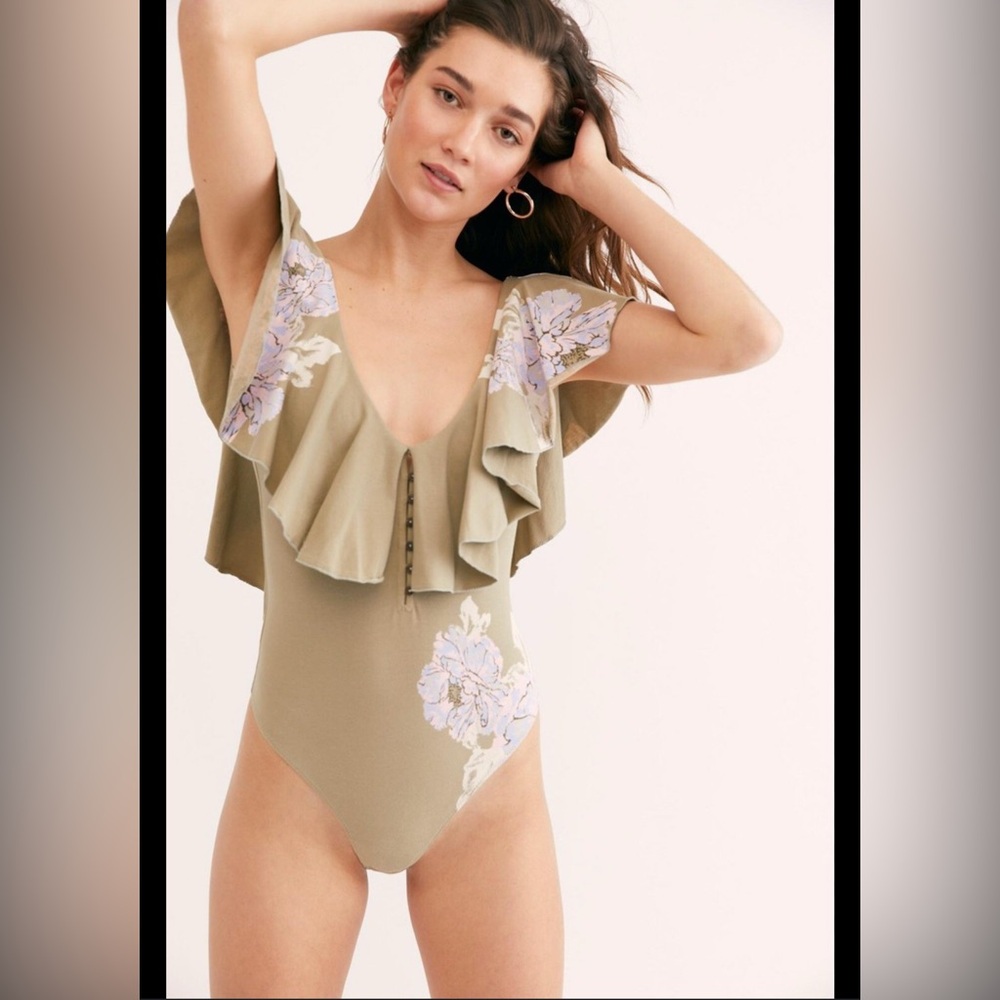 Free People Intimately NWT Matilda Floral Bodysuit Women's Size Medium